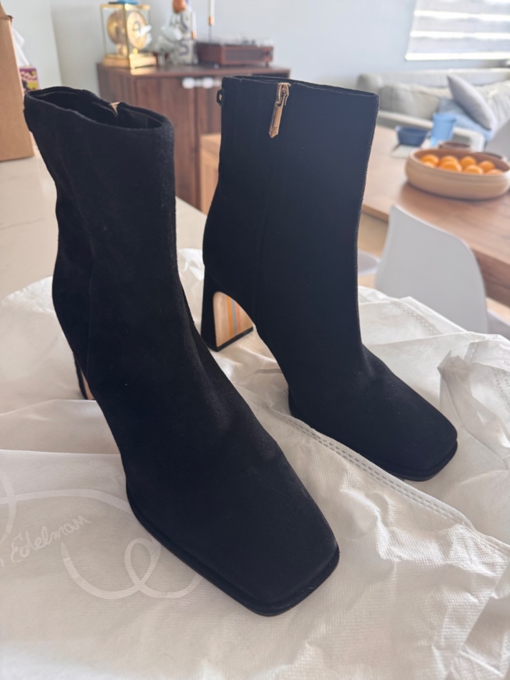 Sam Edelman Black Suede Ankle Boots Women’s Size 9 Block Heel Side Zip - Picture 2 of 3